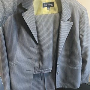 Women’s Evan Picone pantsuit